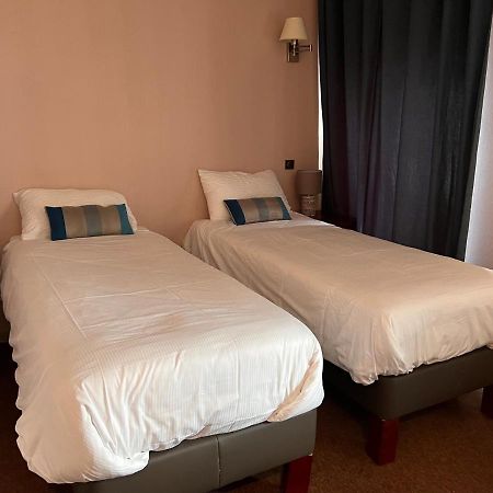 Logis Hotel De France La Cote-Saint-Andre Buitenkant foto